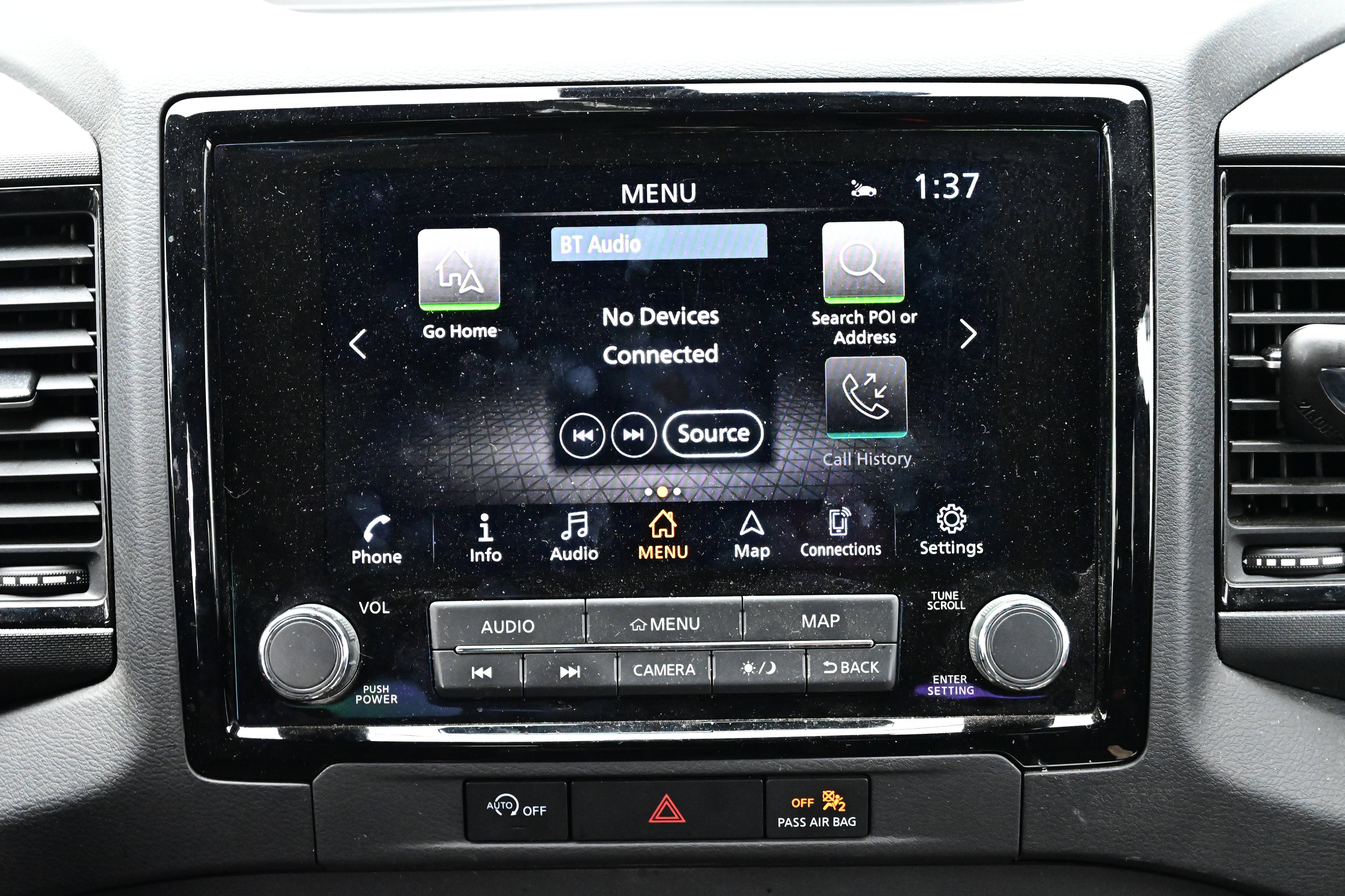 Used 2024 Nissan Frontier PRO-4X w/ Technology Package AWD/4WD image 17