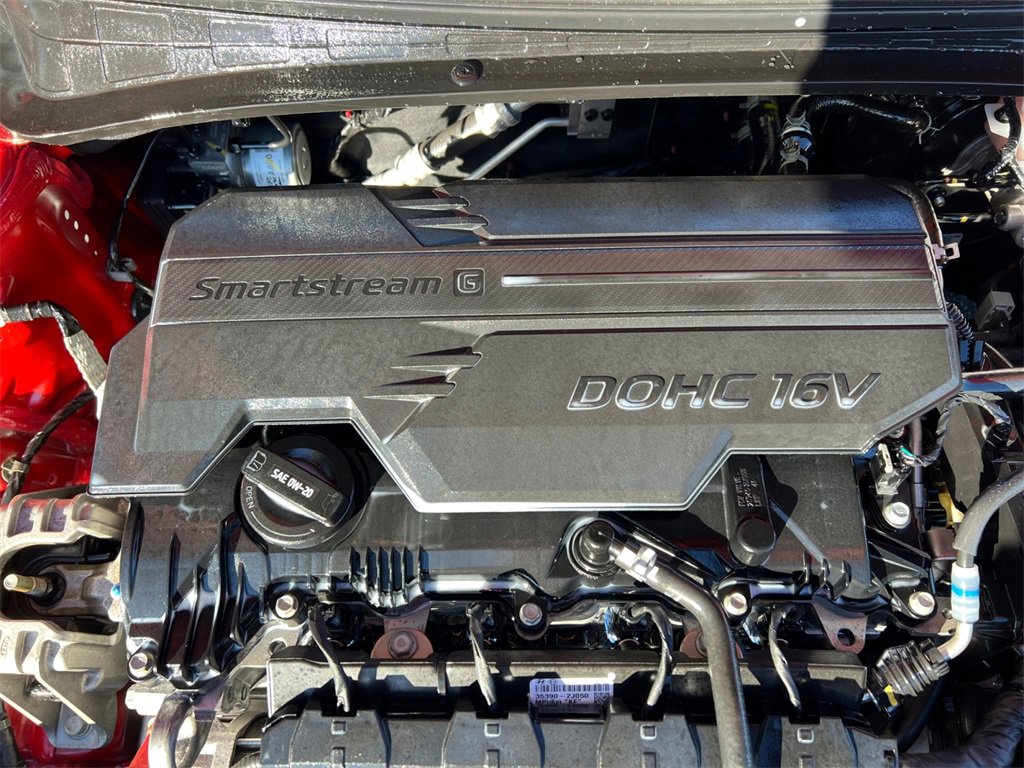 Used 2023 Hyundai Elantra Limited image 42