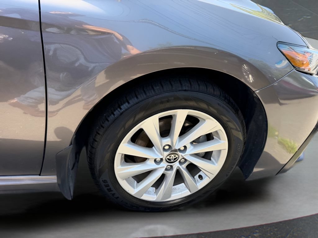 Used 2024 Toyota Camry SE FWD image 14