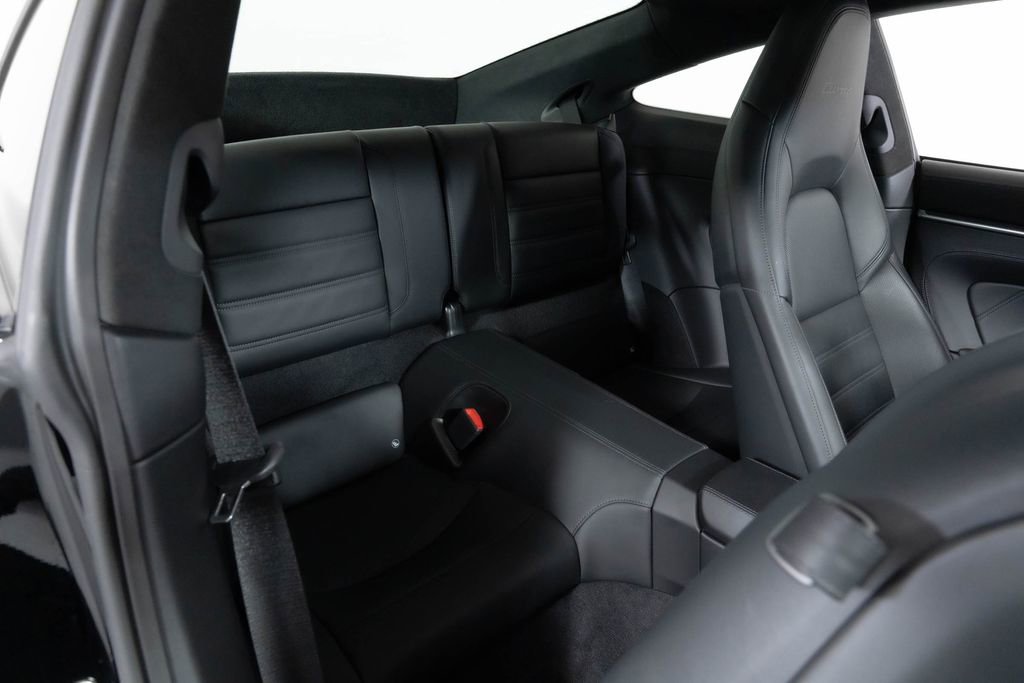 Used 2021 Porsche 911 Turbo image 32