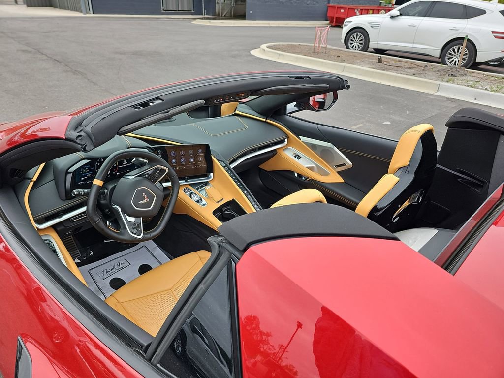 Used 2023 Chevrolet Corvette Stingray Preferred Conv w/ Z51 Performance Package RWD image 33