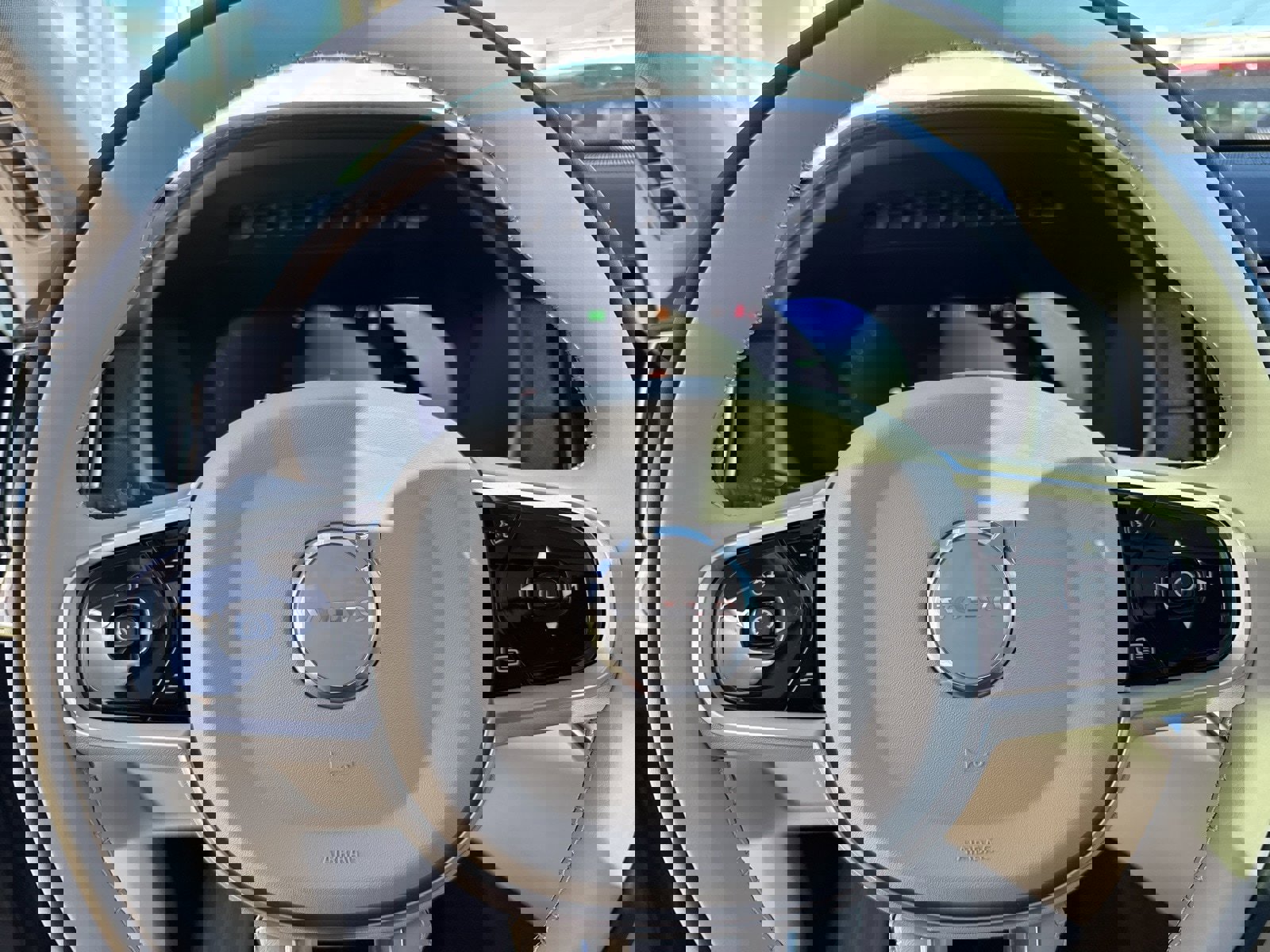 New 2026 Volvo XC90 T8 Ultra w/ Protection Package Premier image 26