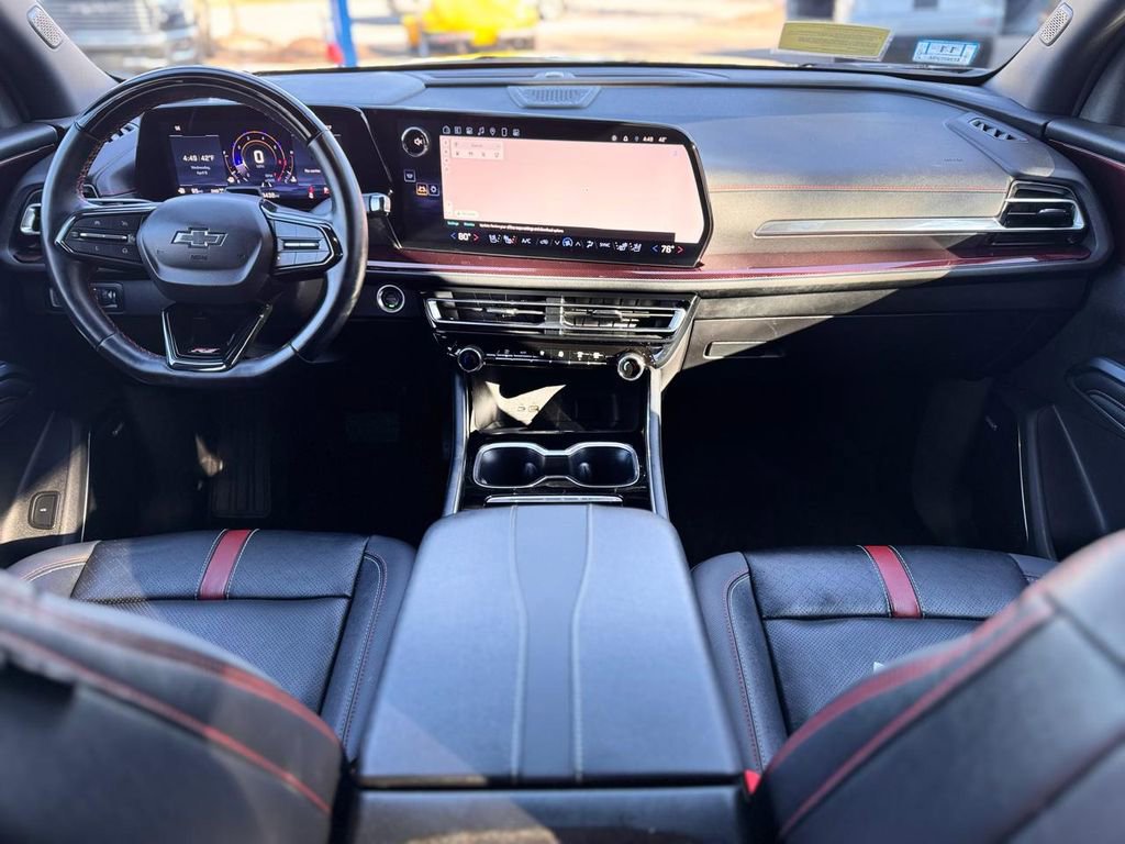 Used 2024 Chevrolet Traverse RS w/ LPO, Floor Liner Package image 12