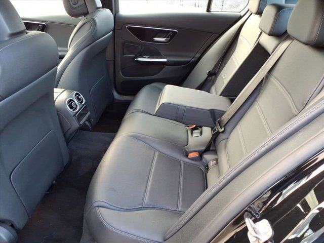 Used 2025 Mercedes-Benz C 300 Sedan image 18