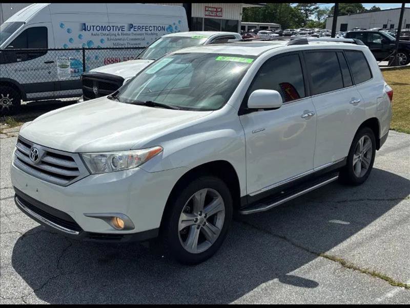Used 2013 Toyota Highlander Limited FWD image 1