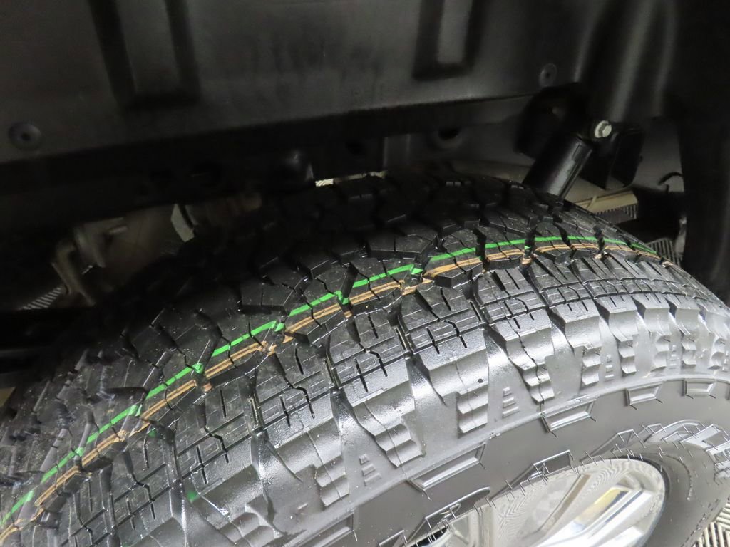 Used 2025 Ford F150 Lariat image 43