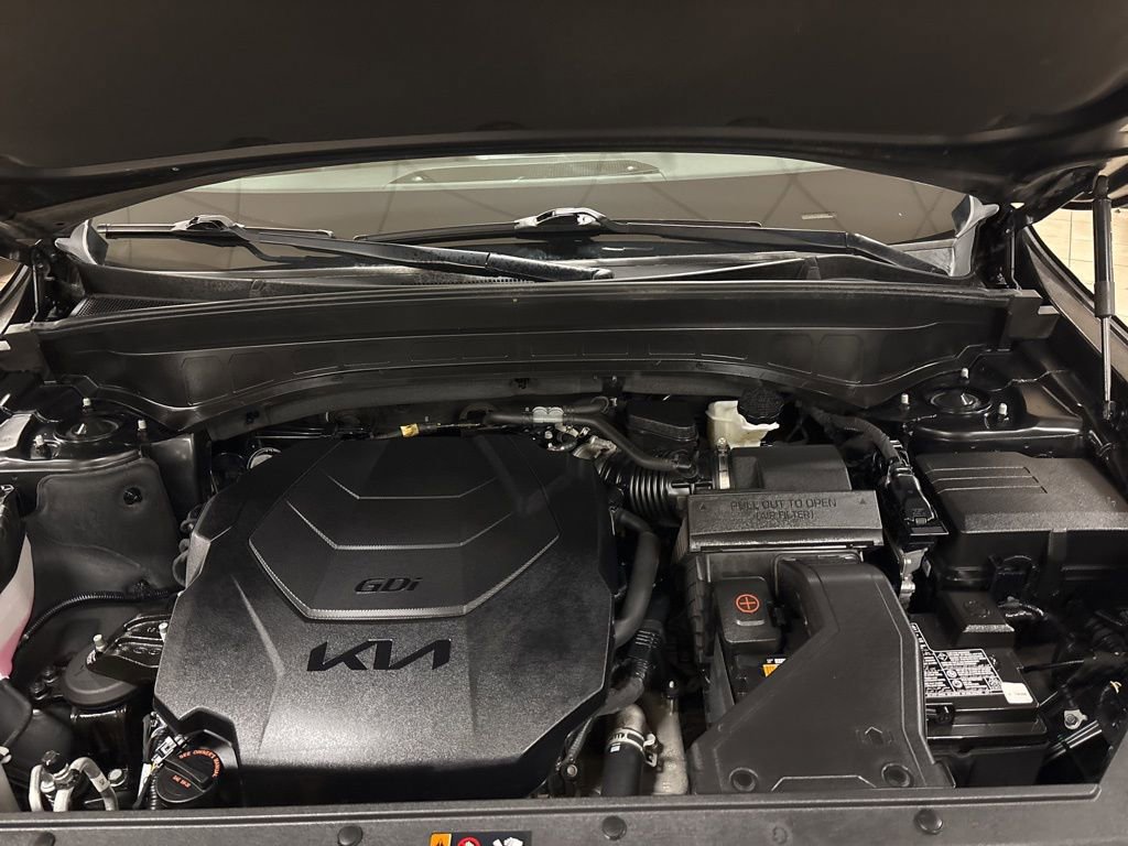 Used 2023 Kia Telluride LX image 41