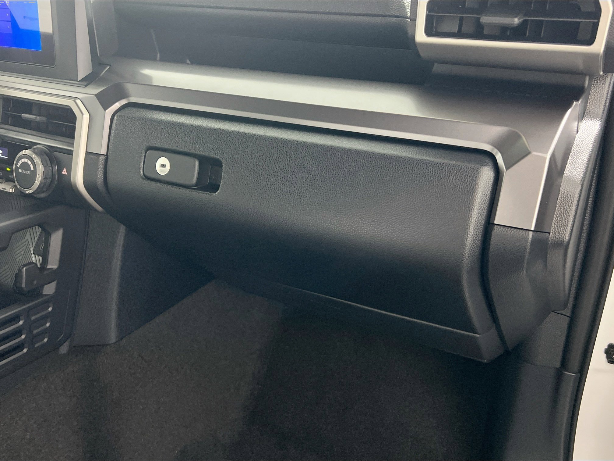 Used 2025 Toyota 4Runner SR5 image 35