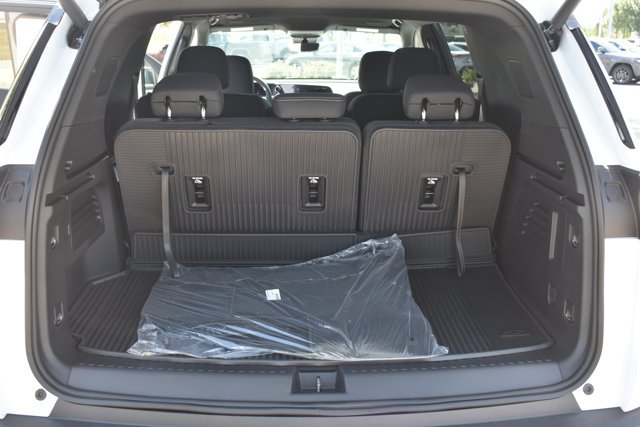 New 2026 Chevrolet Traverse LT w/ Driver Confidence Package FWD image 18