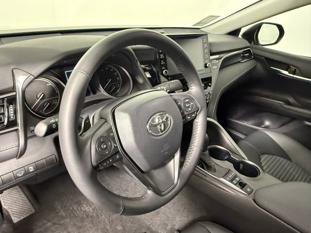 Used 2024 Toyota Camry SE w/ Audio Upgrade Package FWD image 16