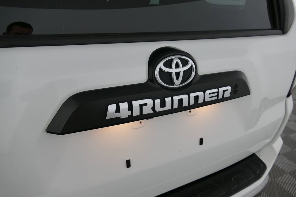 Used 2021 Toyota 4Runner TRD Off-Road Premium w/ Moonroof Package image 2