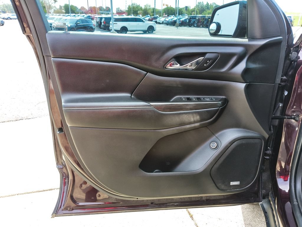 Used 2018 GMC Acadia SLE w/ Driver Alert Package I AWD/4WD image 9