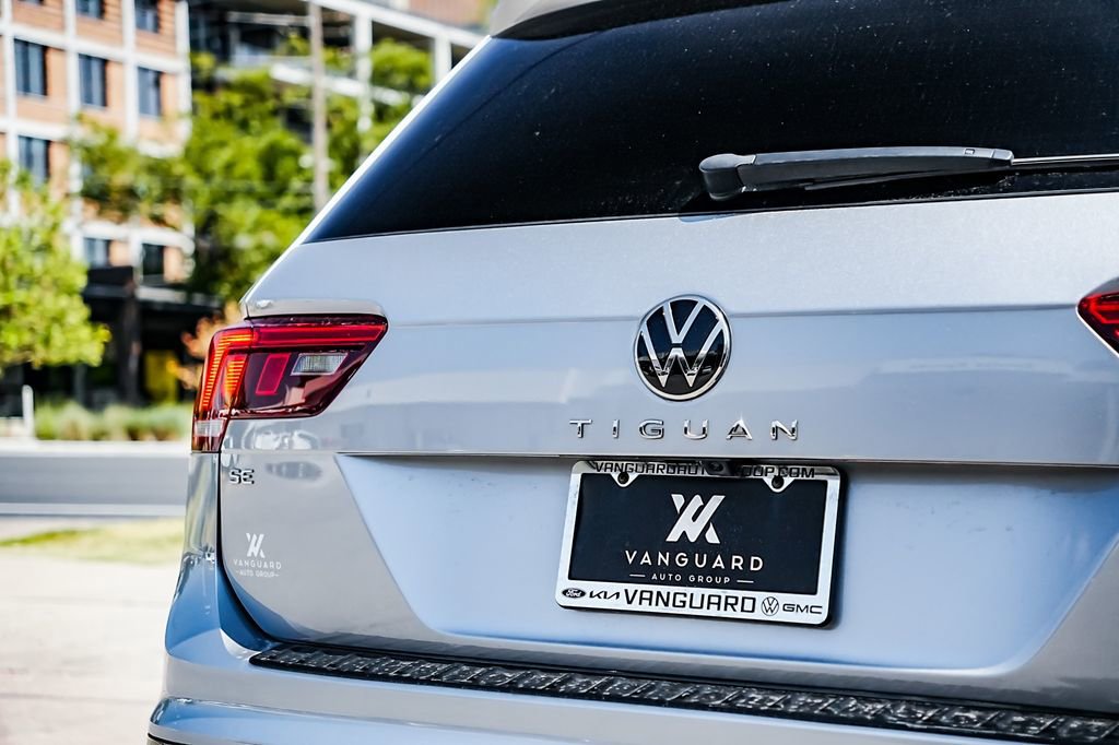 Used 2024 Volkswagen Tiguan SE R-Line image 7
