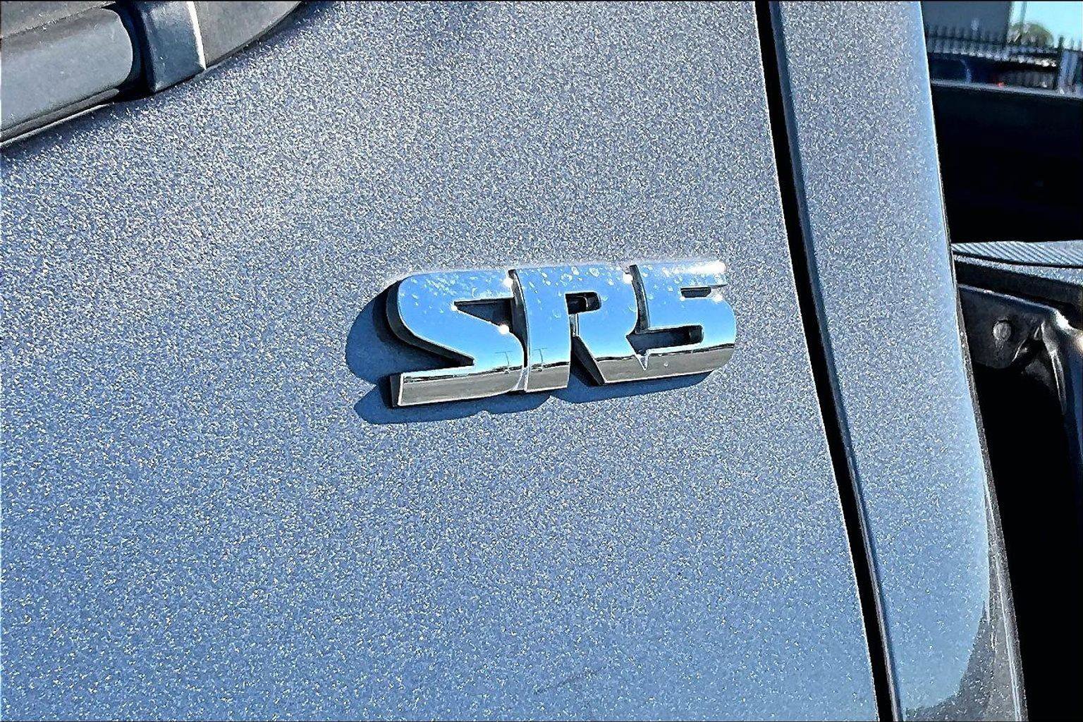 Certified 2019 Toyota Tacoma SR5 image 8