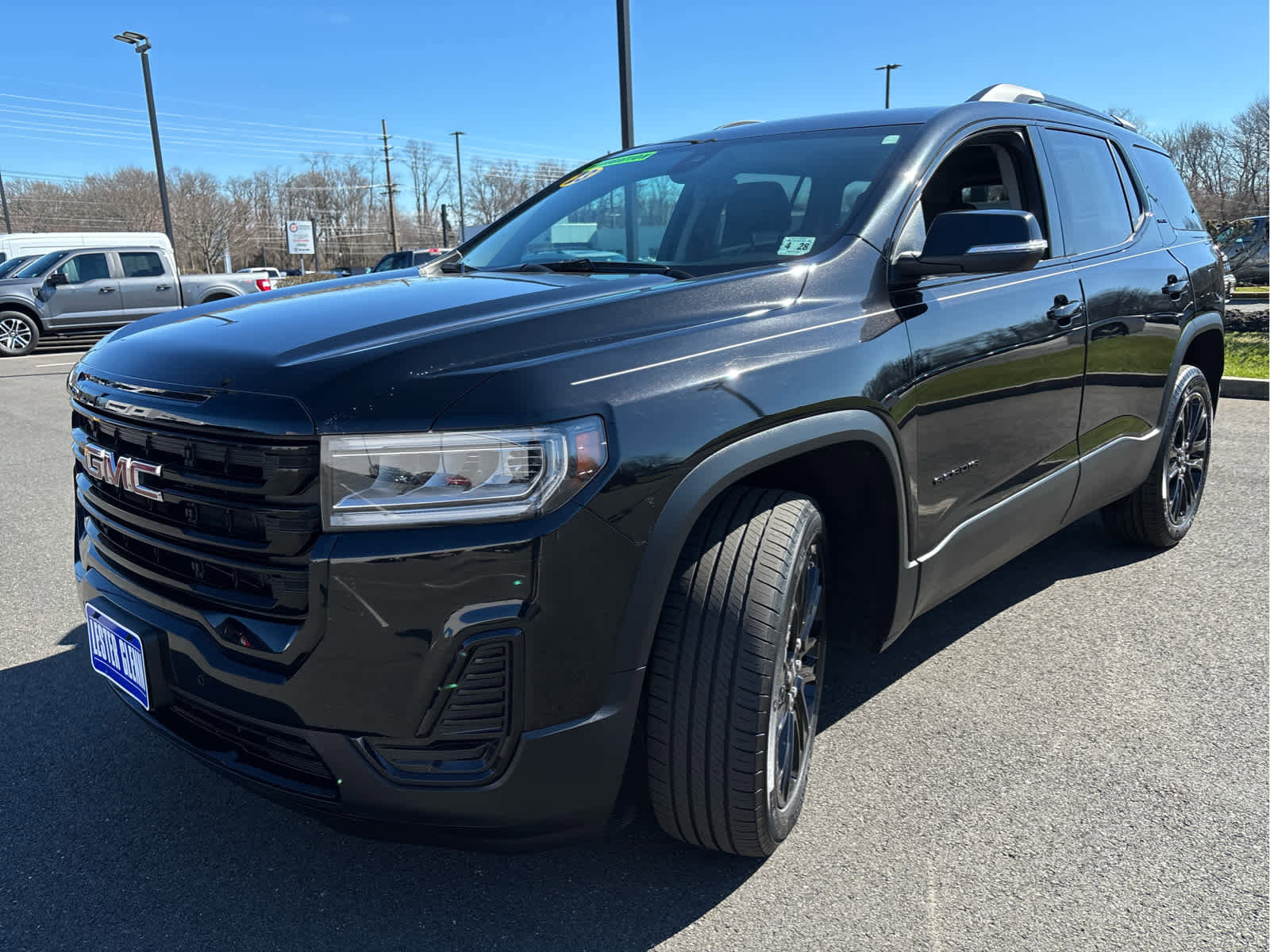 Used 2023 GMC Acadia SLE w/ Driver Convenience Package AWD/4WD image 5