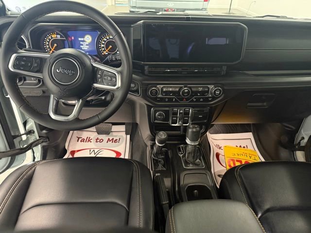 Used 2024 Jeep Wrangler Sahara w/ Technology Group image 16