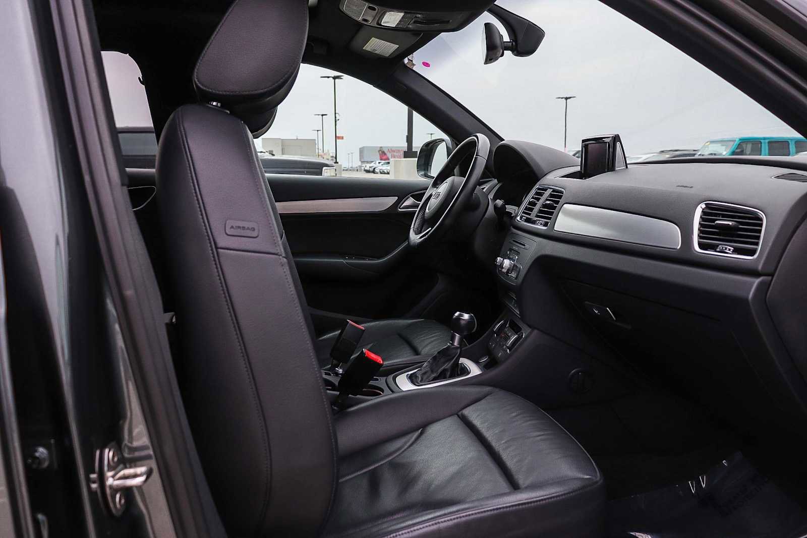 Used 2018 Audi Q3 2.0T Premium FWD image 22