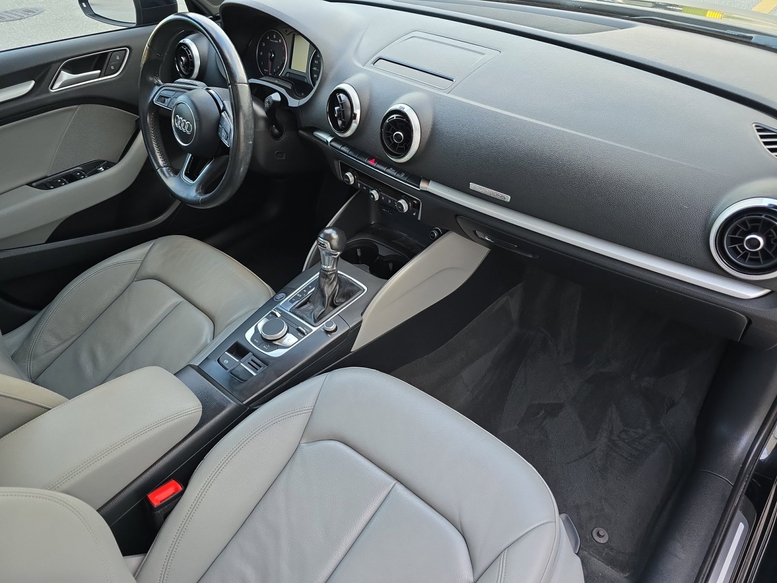 Used 2017 Audi A3 2.0T Premium w/ Convenience Package image 17