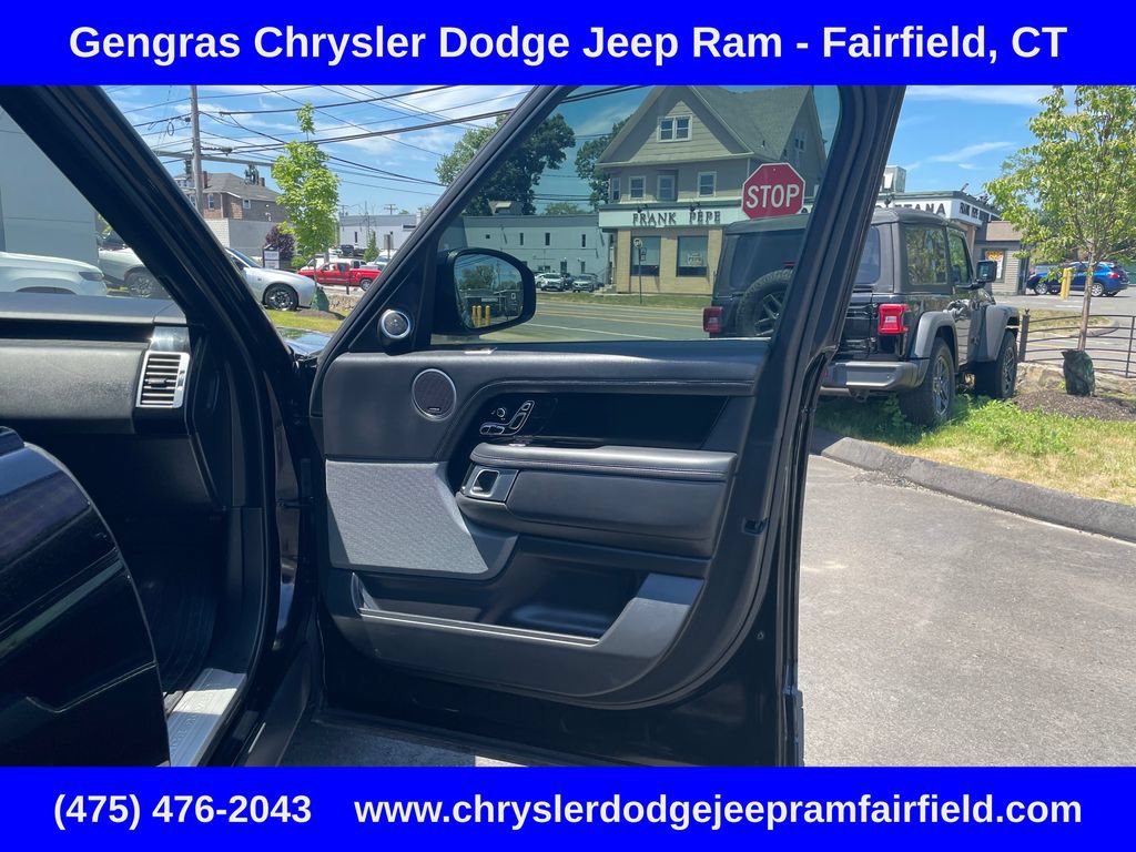 Used 2019 Land Rover Range Rover HSE AWD/4WD image 12