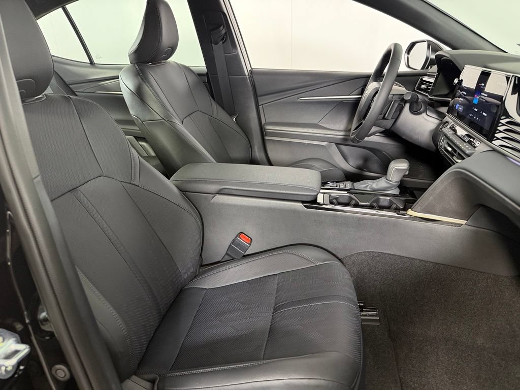 Used 2026 Toyota Camry XSE FWD image 30