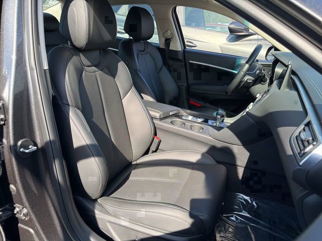 Used 2022 Genesis G70 2.0T AWD/4WD image 9