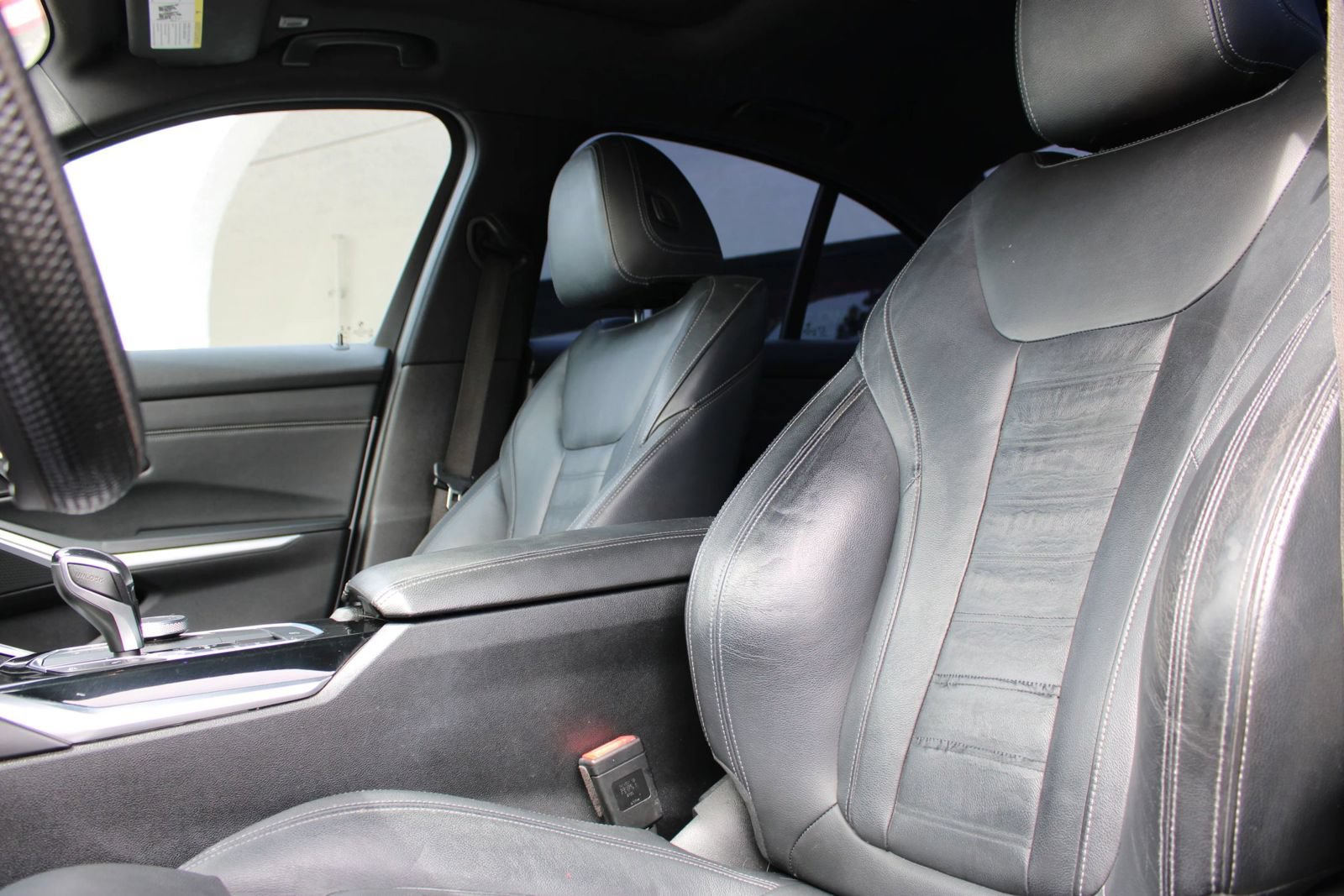 Used 2019 BMW 330i Sedan w/ Driving Assistance Package RWD image 5