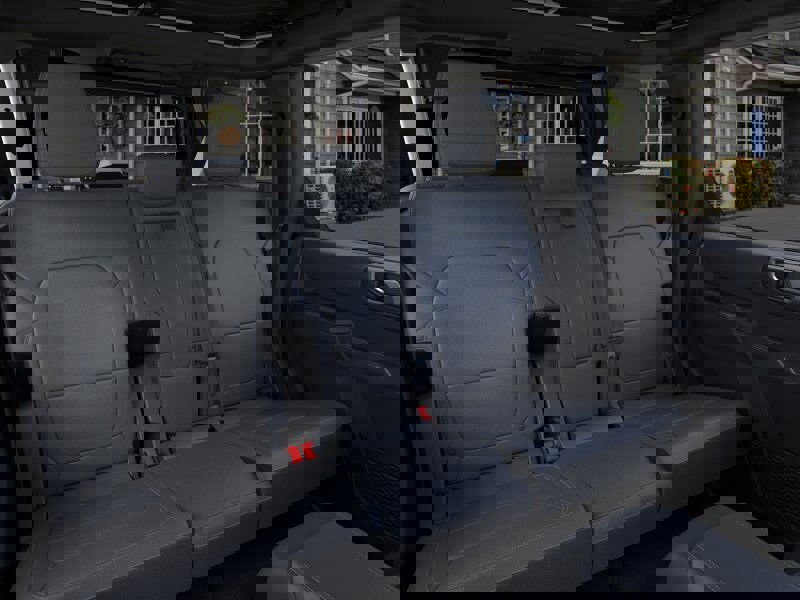 New 2025 Ford Bronco Outer Banks w/ Sasquatch Package image 36