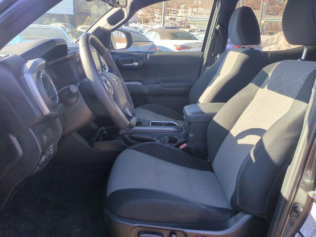 Used 2023 Toyota Tacoma TRD Sport w/ Black Out Package (TMS) image 22