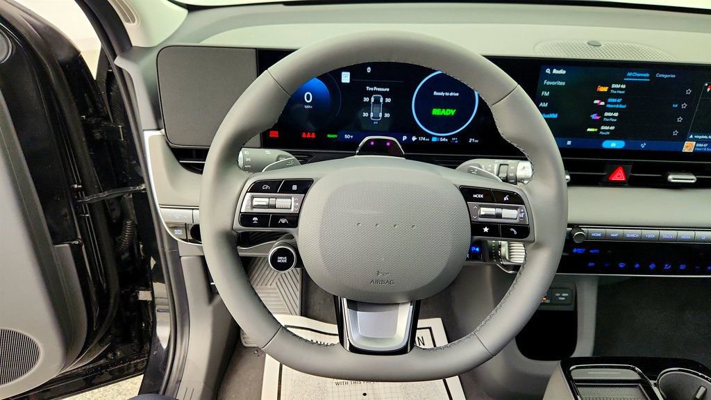 Used 2025 Hyundai Ioniq 5 SEL image 13