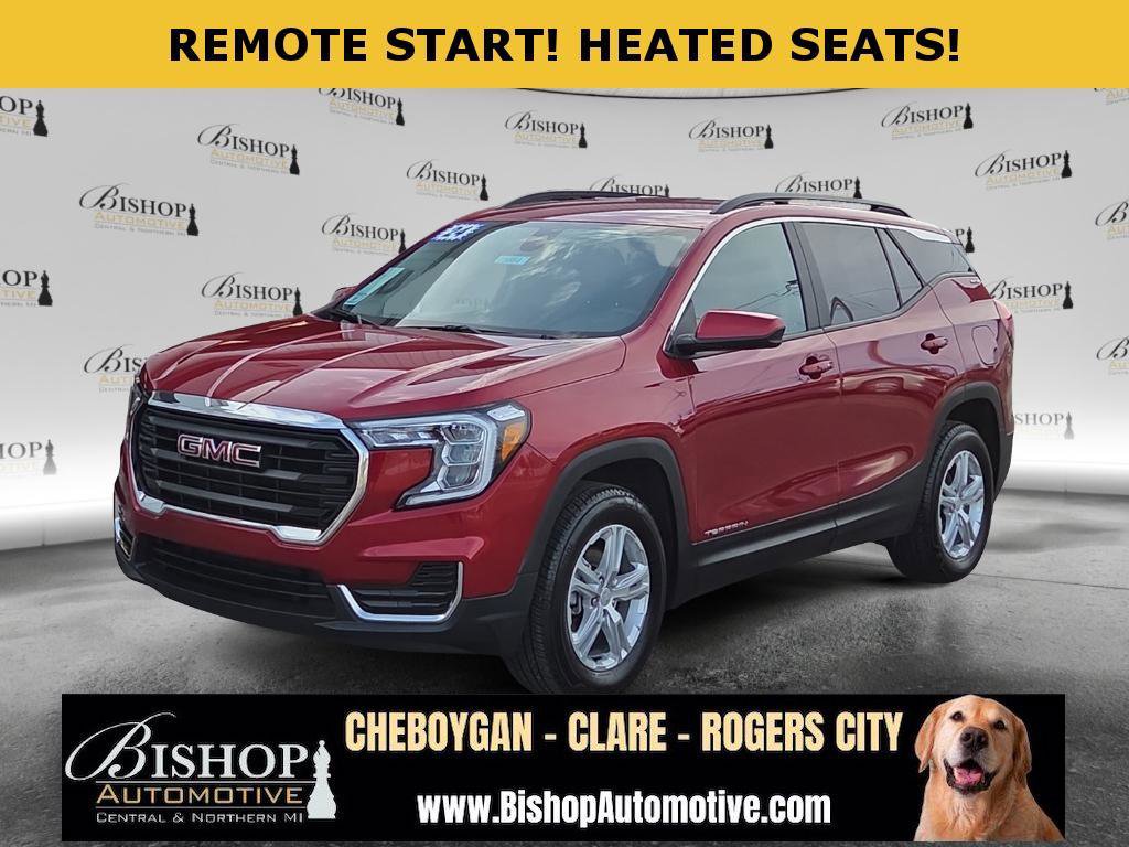 Used 2024 GMC Terrain SLE w/ Driver Convenience Package image 1