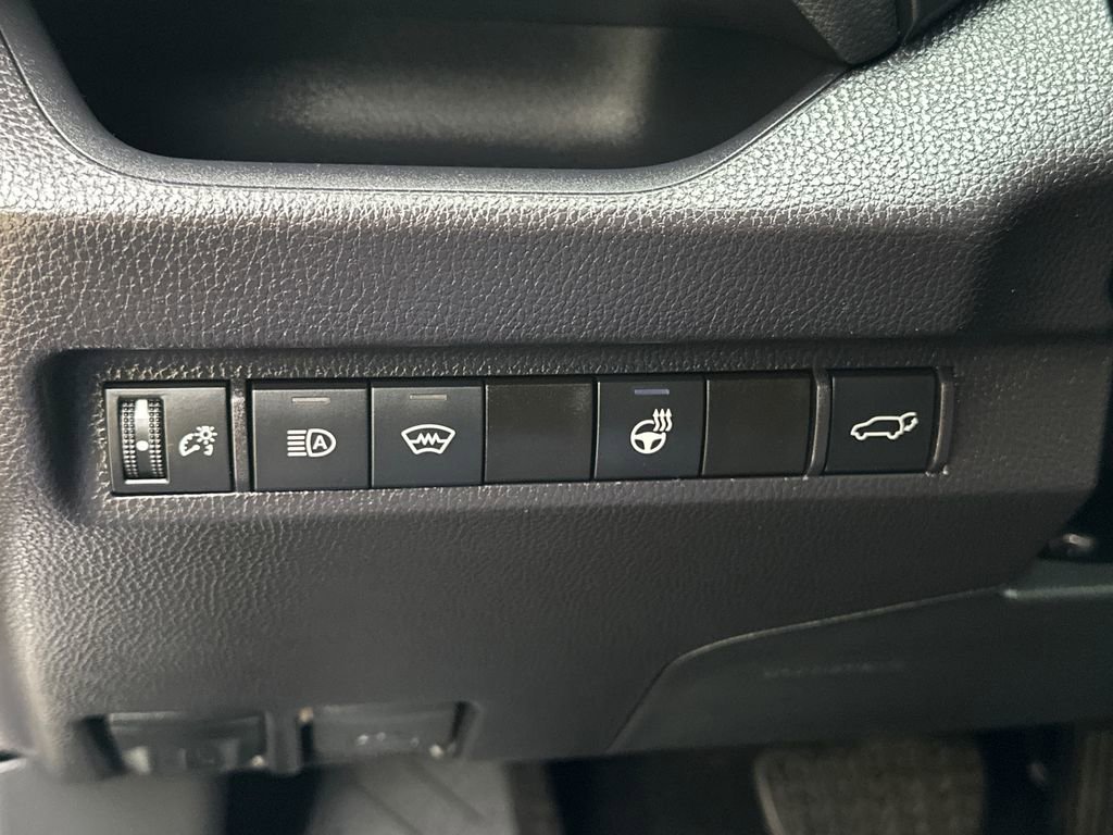 Used 2025 Toyota RAV4 XLE w/ Convenience Package AWD/4WD image 22