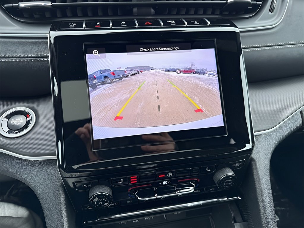 New 2025 Jeep Grand Cherokee L Altitude image 29