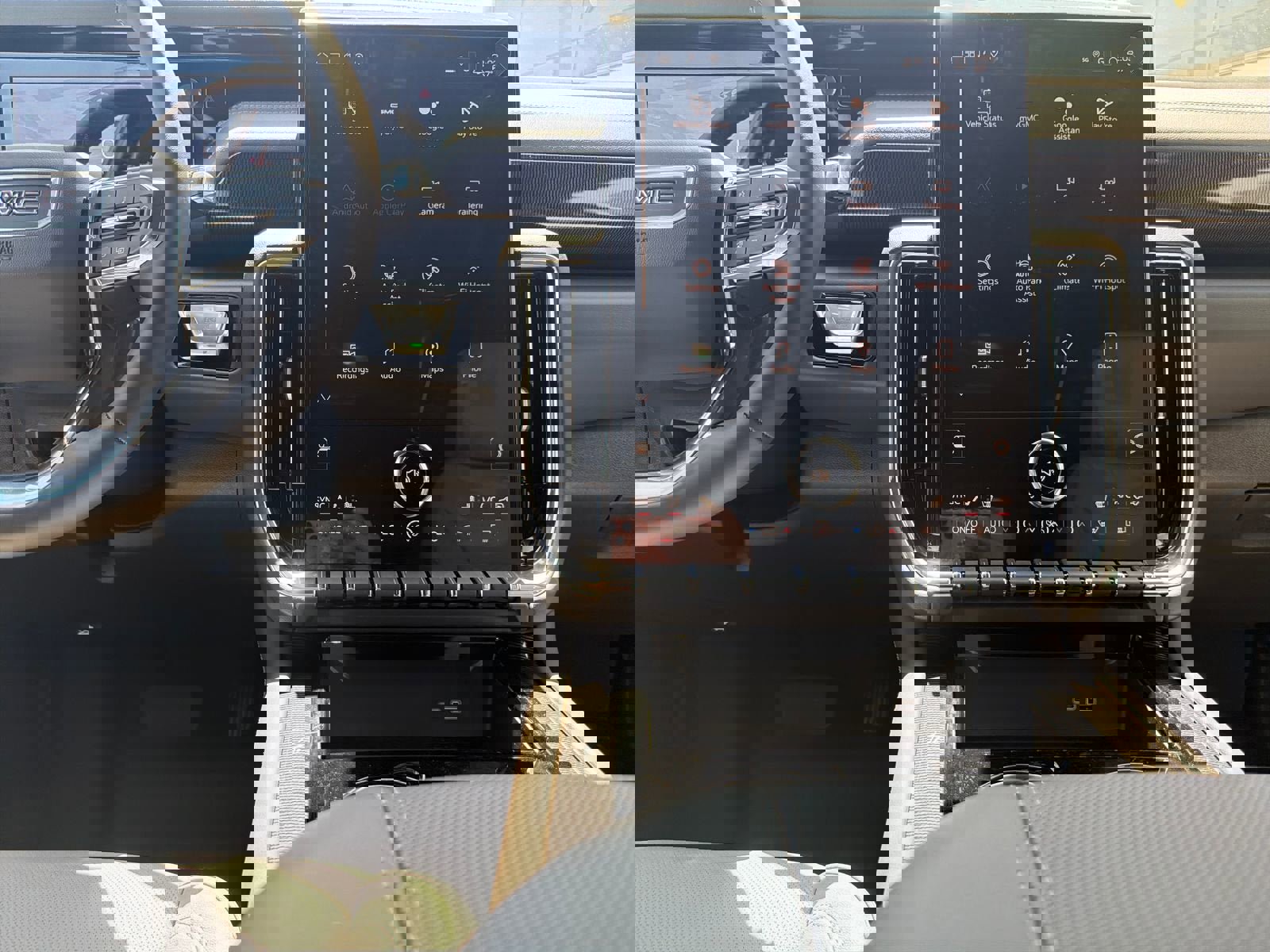 New 2026 GMC Yukon XL Elevation AWD/4WD image 26