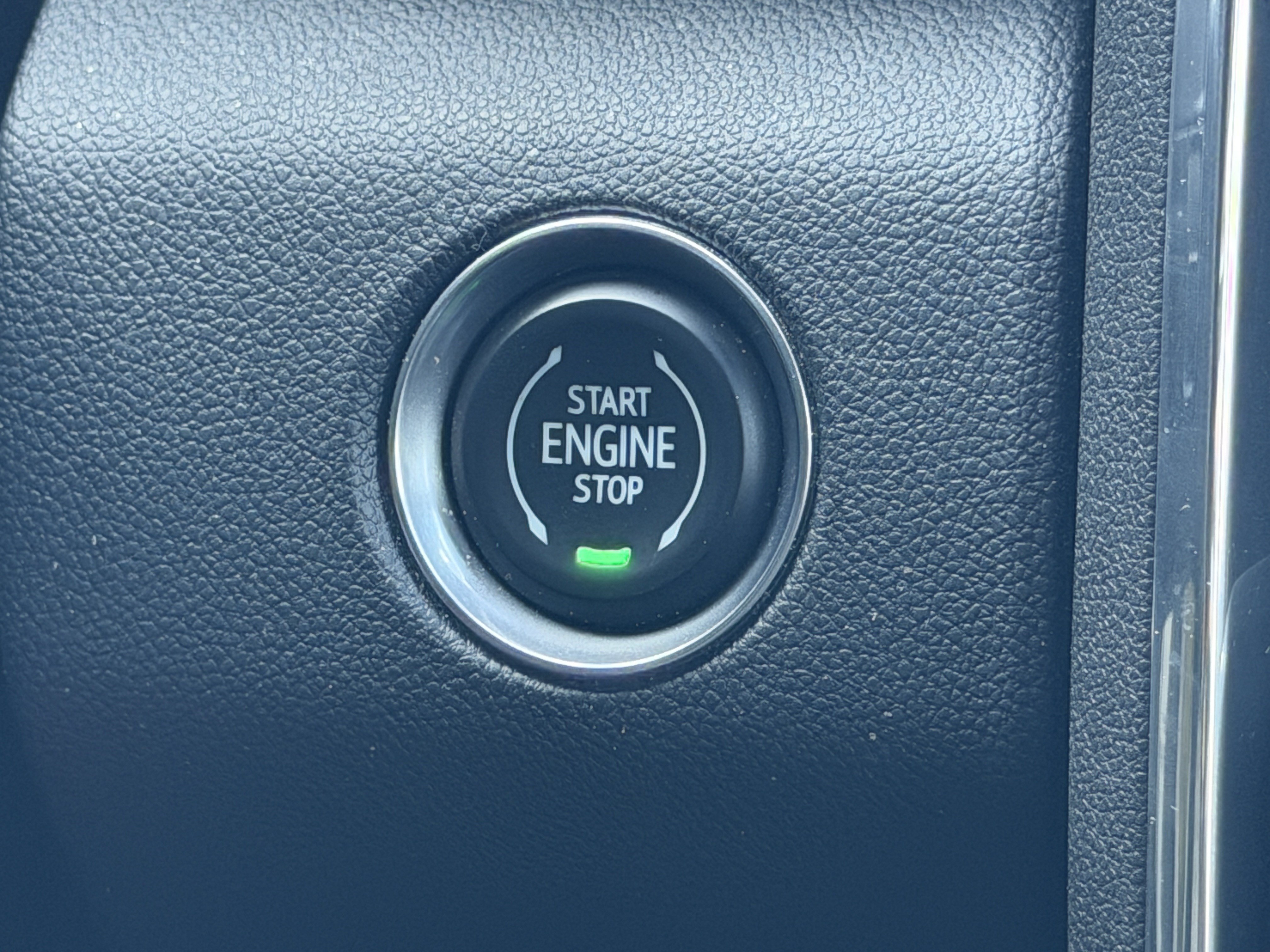 Used 2024 GMC Acadia Denali FWD image 15
