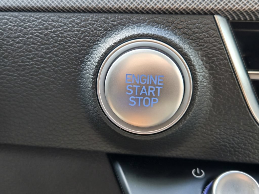 Certified 2025 Hyundai Sonata SE FWD image 22