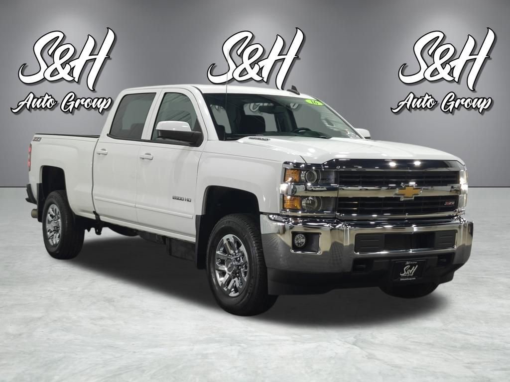Used 2016 Chevrolet Silverado 2500 LT w/ Z71 Package, Off-Road image 2