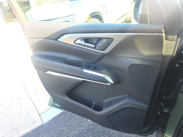 New 2027 Chevrolet Traverse LT w/ Driver Confidence Package FWD image 13