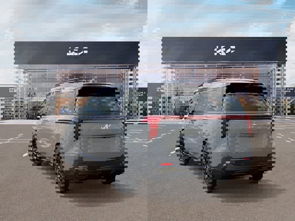 New 2026 Kia Carnival SX w/ SX Dark Edition Package image 4