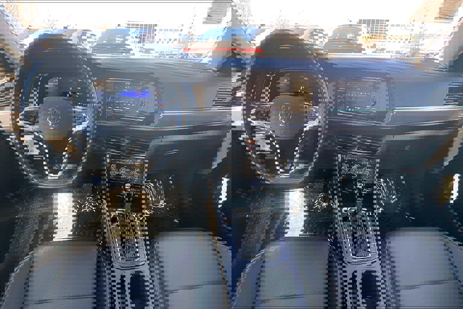 Used 2024 Volkswagen Jetta SE image 13