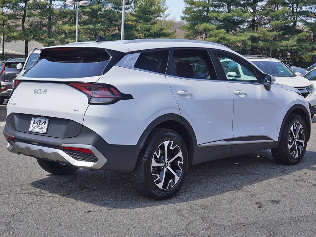 Used 2023 Kia Sportage EX image 9