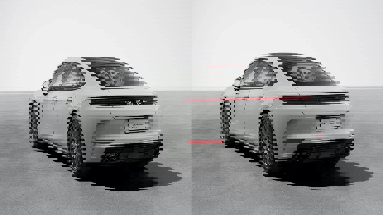 New 2026 Porsche Panamera 4 image 3
