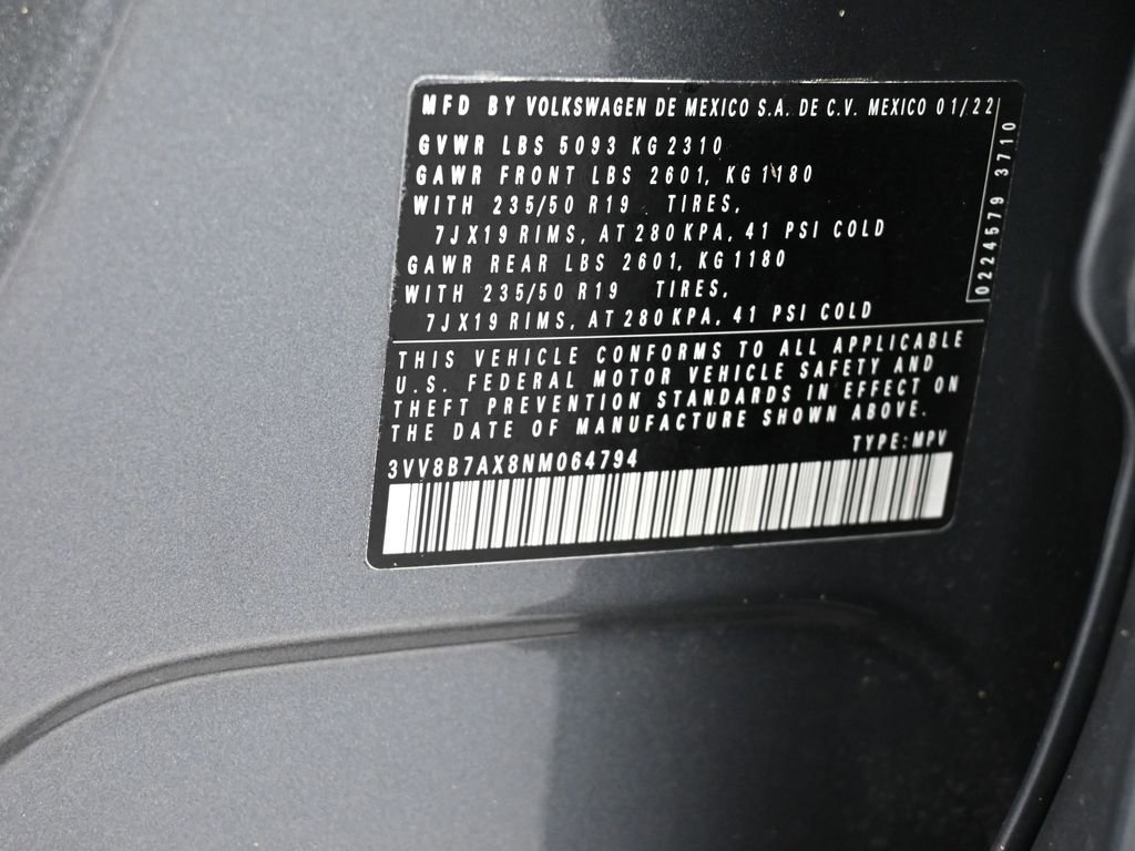 Used 2022 Volkswagen Tiguan SE R-Line image 20