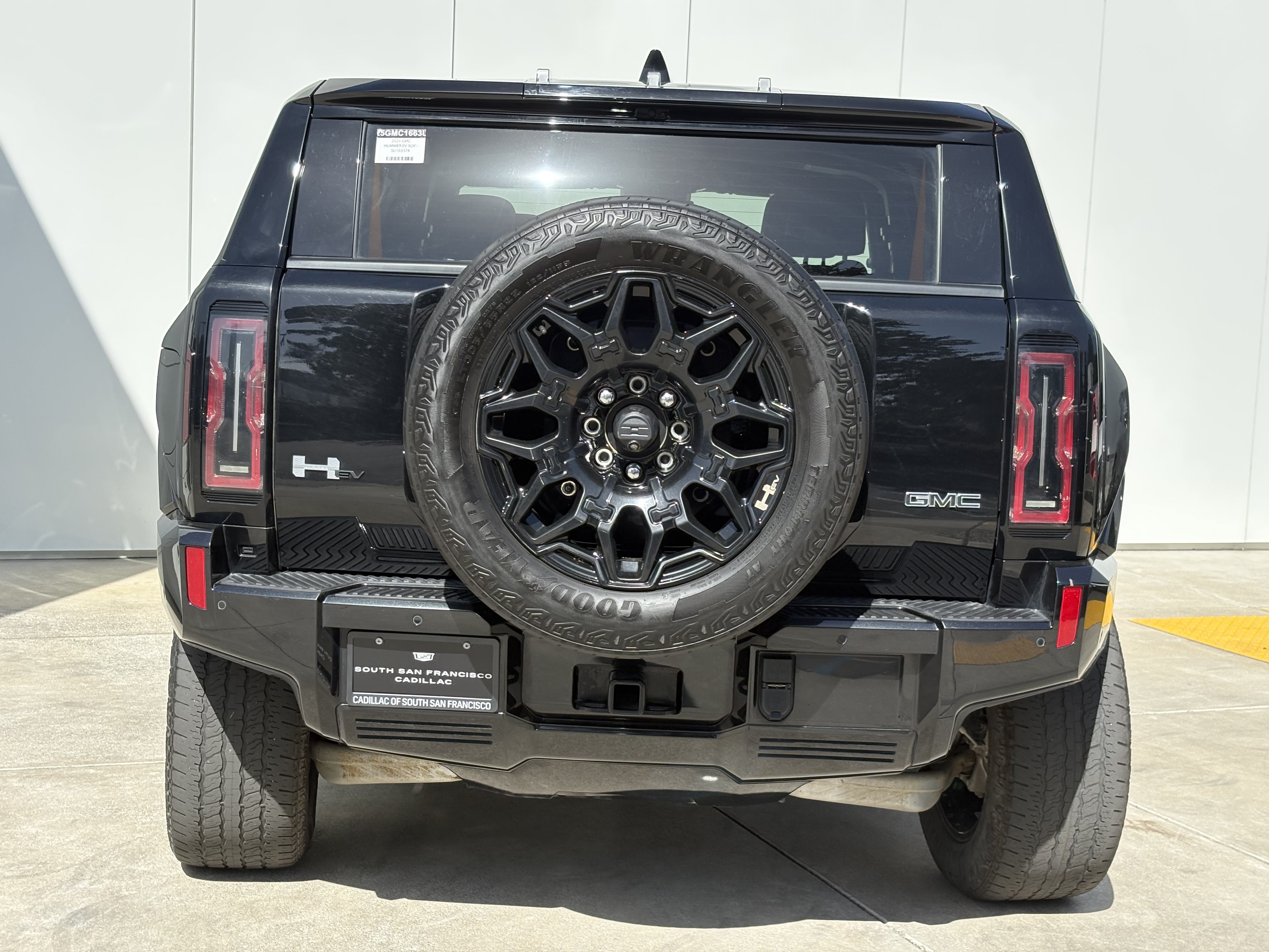 Used 2025 GMC Hummer EV 2X AWD/4WD image 8