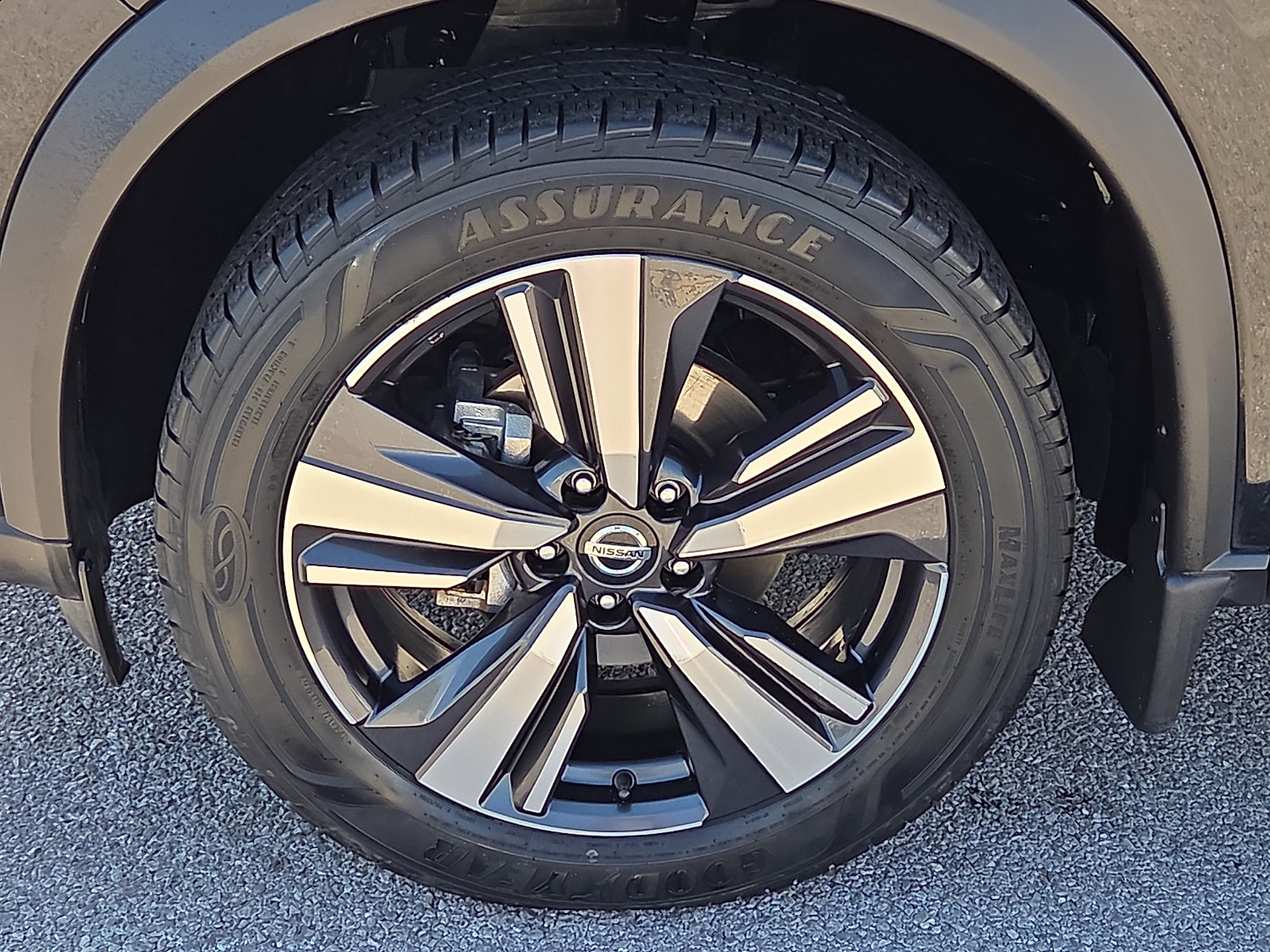 Used 2021 Nissan Rogue Platinum AWD/4WD image 7