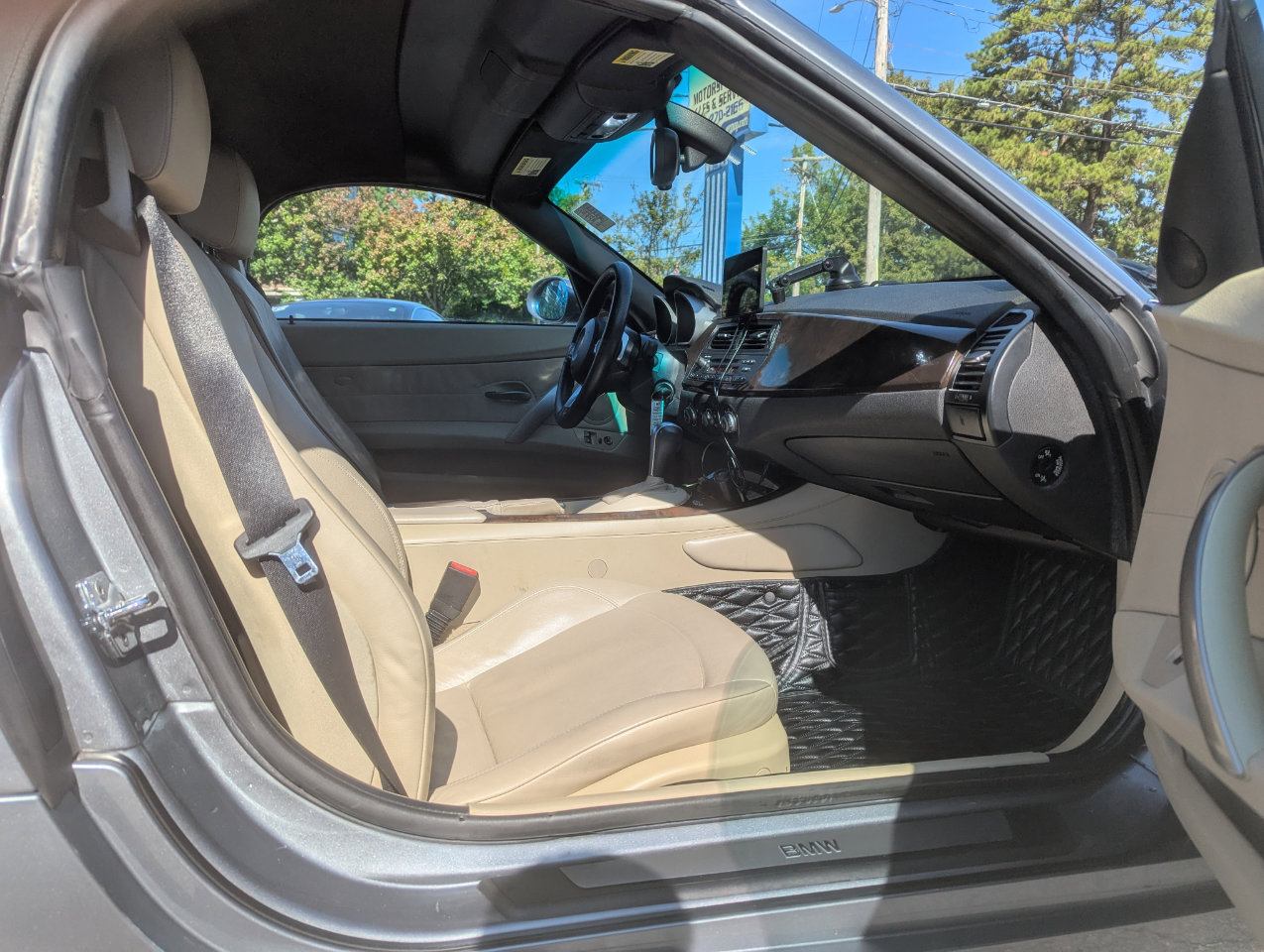 Used 2008 BMW Z4 3.0i image 29