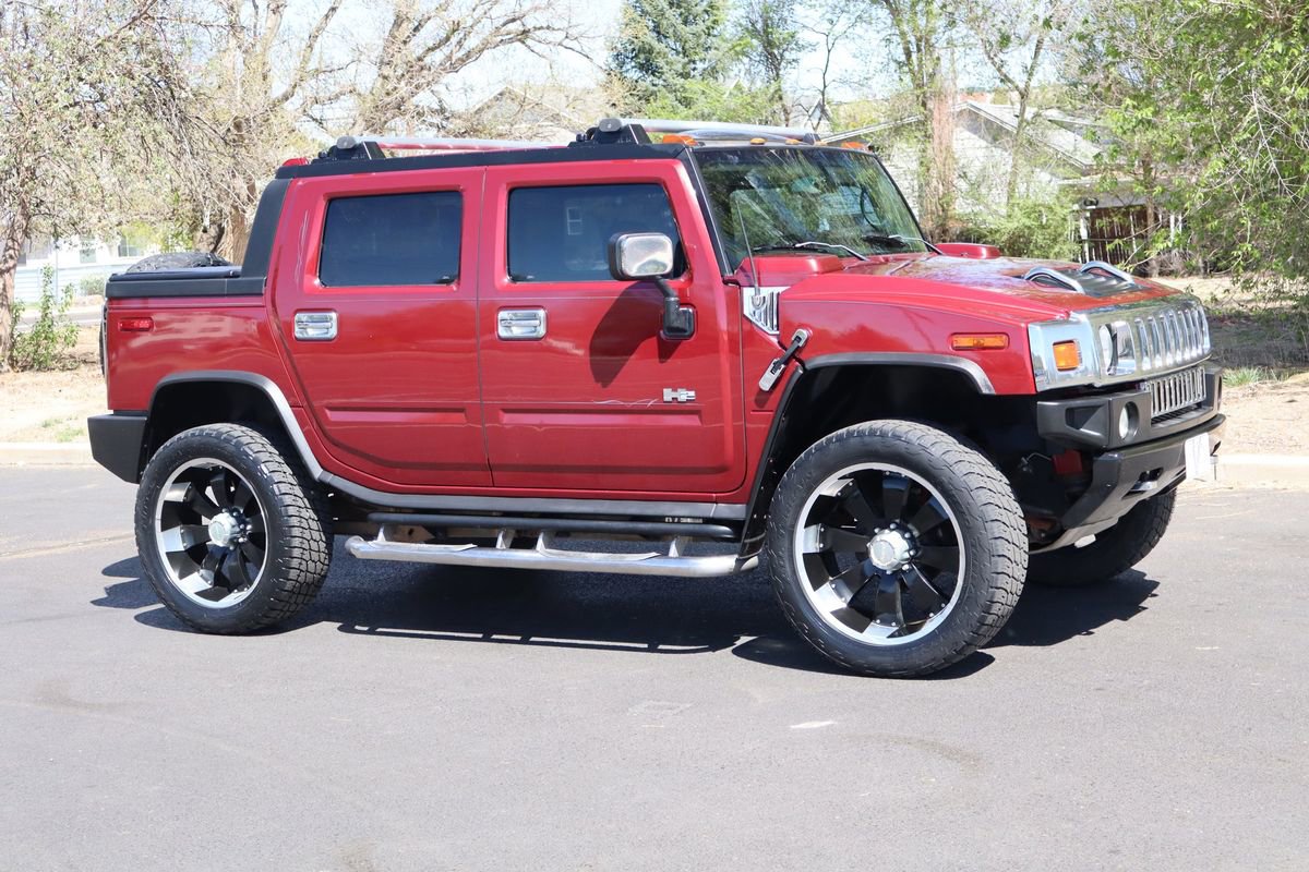 Used 2005 HUMMER H2 SUT w/ Preferred Equipment Group AWD/4WD image 2