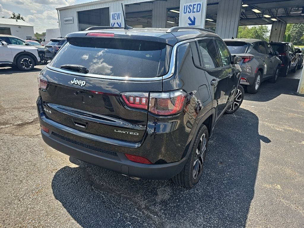 Used 2022 Jeep Compass Limited AWD/4WD image 4