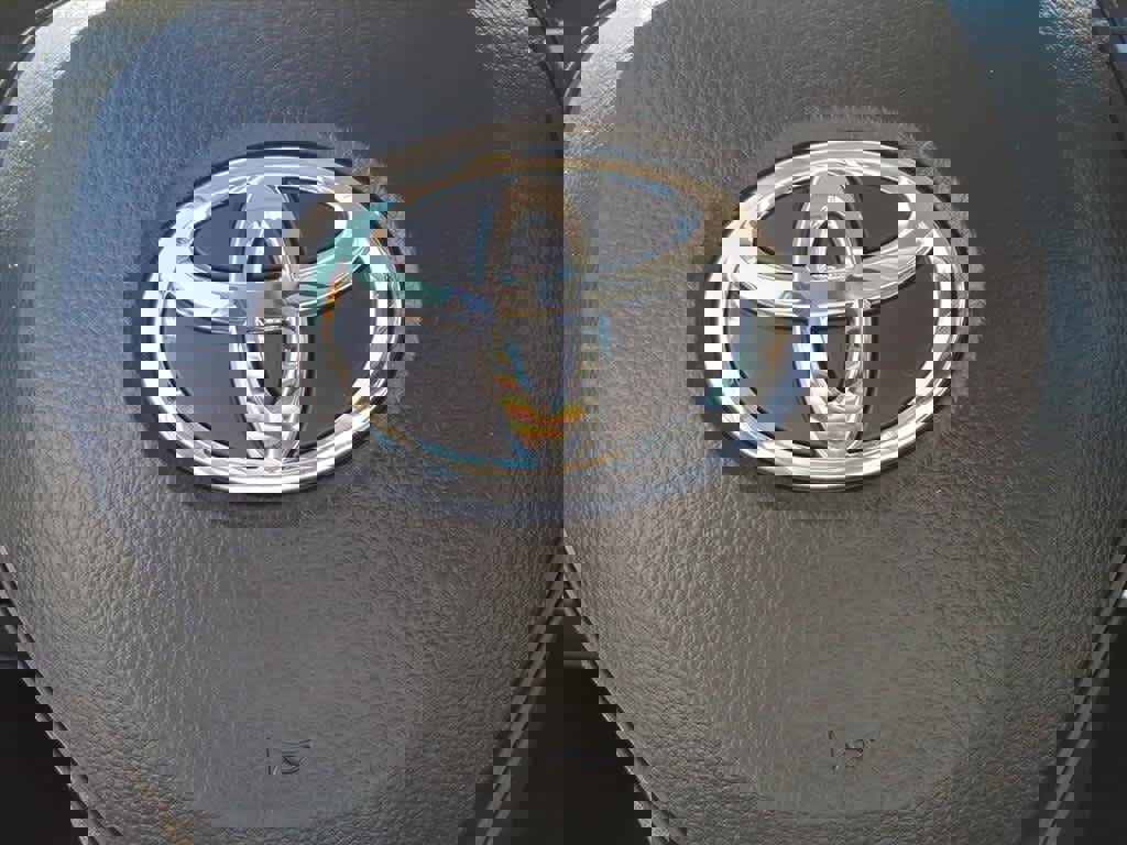 Used 2024 Toyota Corolla LE image 9