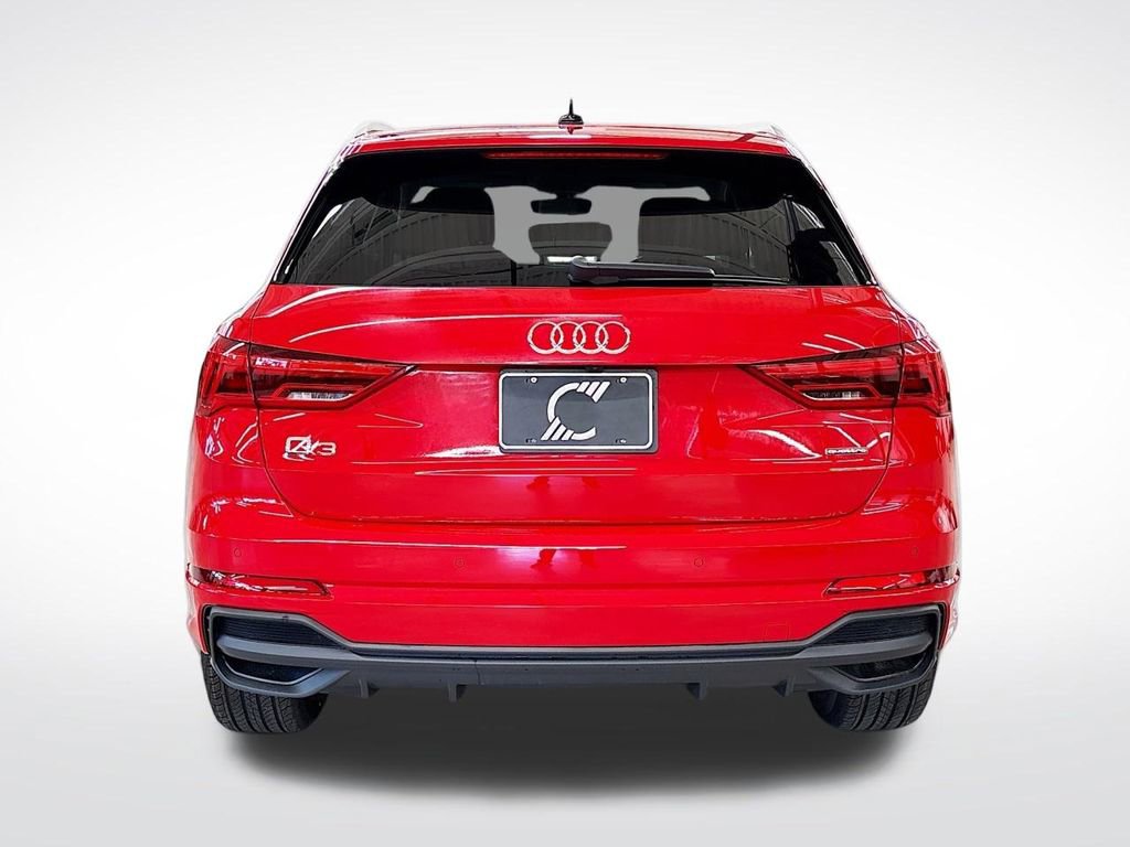 Certified 2025 Audi Q3 2.0T Premium Plus image 4