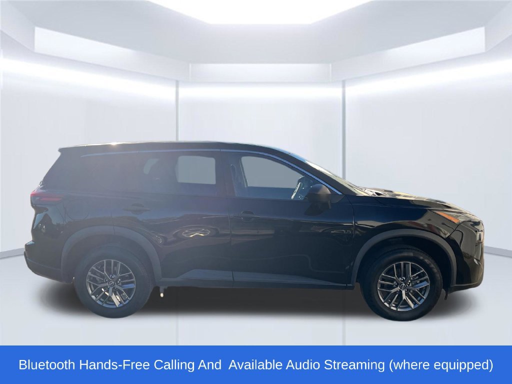 Used 2024 Nissan Rogue S AWD/4WD image 7
